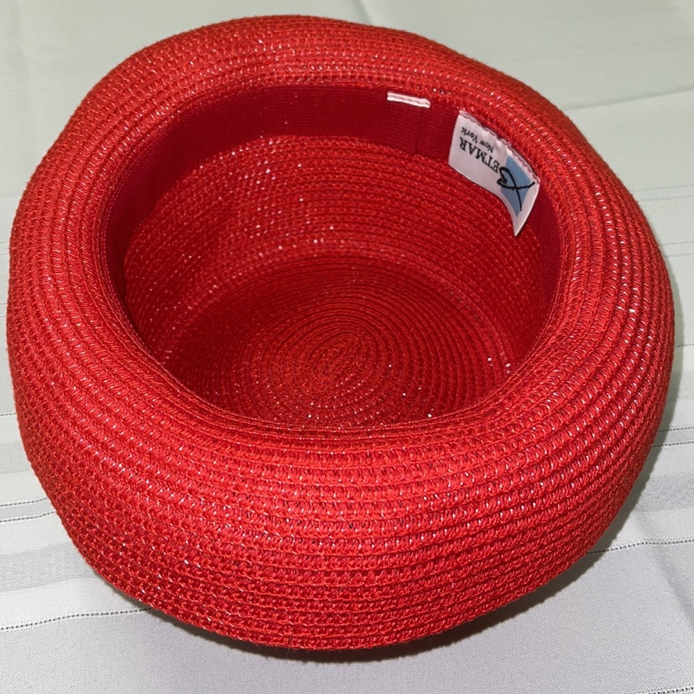 Red hat - Picture 2 of 5